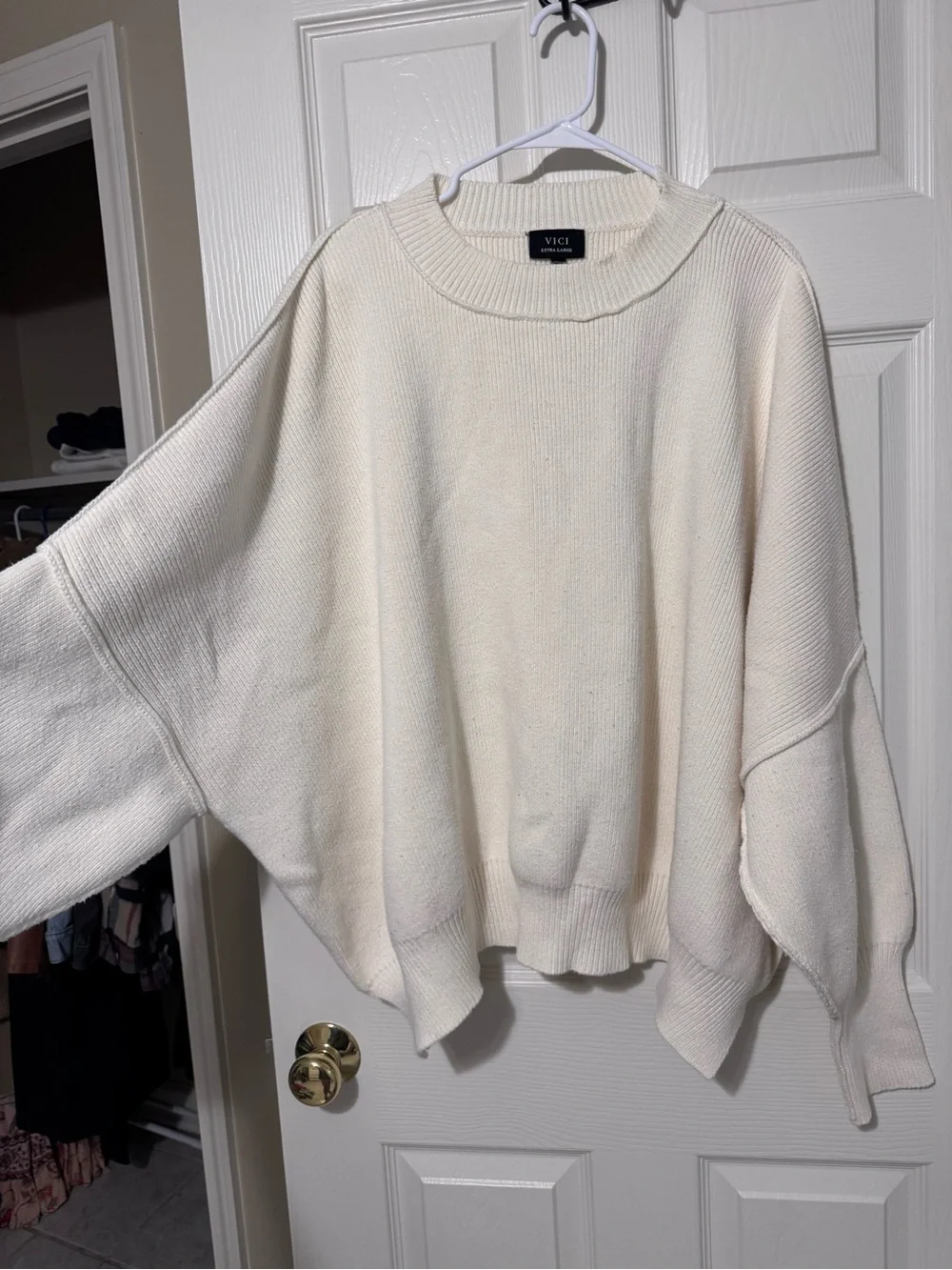 Vici Cozy Cream oversized Pullover Sweater
